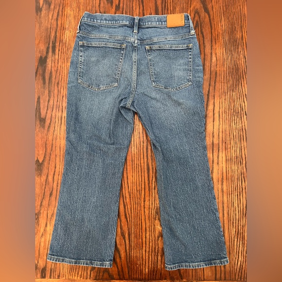 J Crew 9" Demi-boot crop jean in denim wash - Picture 4 of 4